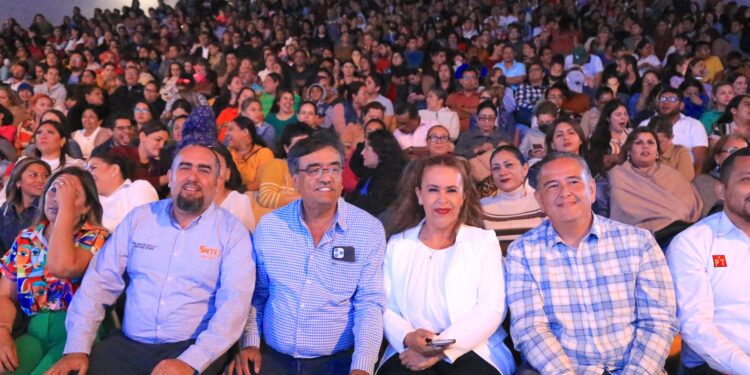 Ratifica alcalde Oscar Leggs Castro el respaldo absoluto del Gobierno Municipal hacia el magisterio al asistir al XIX Sorteo del SNTE en CSL