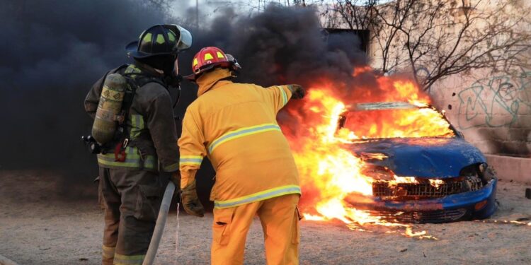 Reciben capacitación Bomberos de La Paz en investigación de incendios