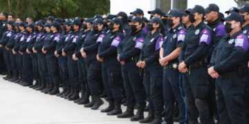 Recibirán 690 policías municipales homologación salarial en La Paz