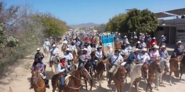‘’La cabalgata, un patrimonio cultural que enmarca las tradicionales festividades en Los Cabos’’: alcalde Oscar Leggs Castro