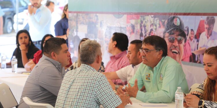 En Audiencias Públicas de Santa Catarina, solicitan proyecto al OOMSAPAS Los Cabos para ser interconectados a la red de alcantarillado