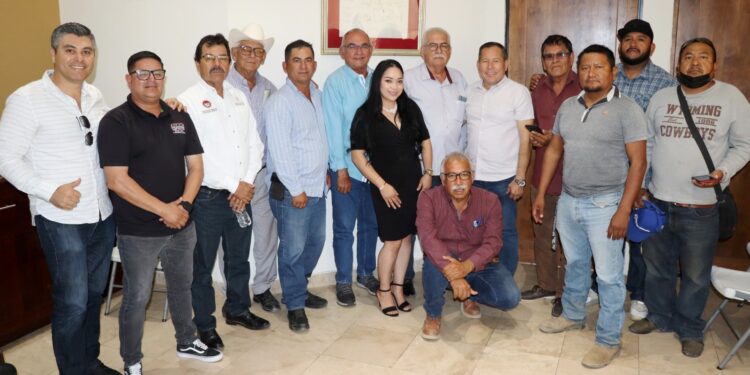 Coadyuvarán autoridades municipales para realizar evento con transportistas de CSL