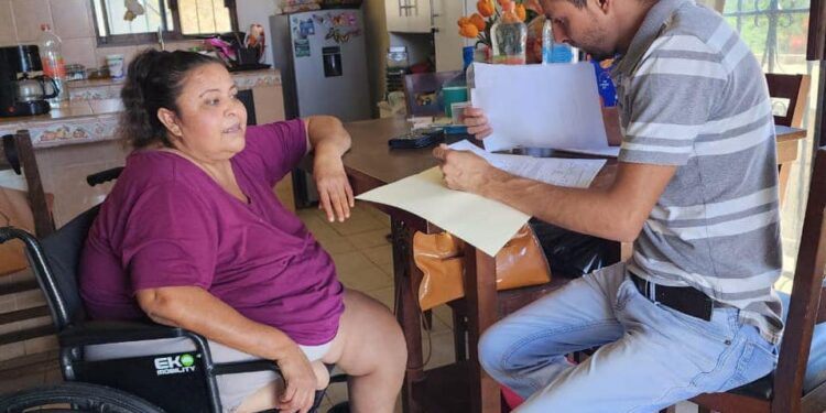 Con el sello distintivo de un Gobierno cercano a la gente, el XIV Ayuntamiento implementa un programa de atención y entrega de apoyos a domicilio