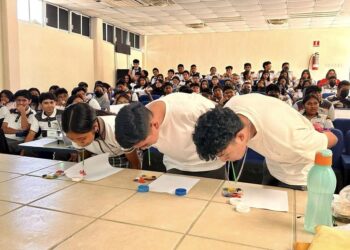 IMDIS Los Cabos sensibiliza a más de 100 estudiantes del CECyTE 05