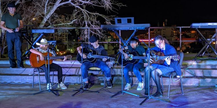 Niñas, niños y adolescentes expusieron actividades de los talleres de Casa de la Cultura en el Cerrito del Timbre