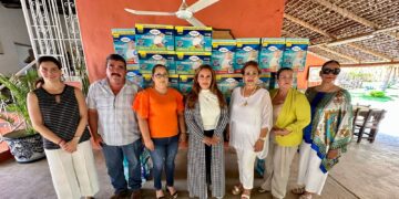 Continúa DIF Los Cabos creando alianzas para sumar esfuerzos; reciben 32 cajas de pañales que serán dirigidos a personas adultas mayores de Miraflores
