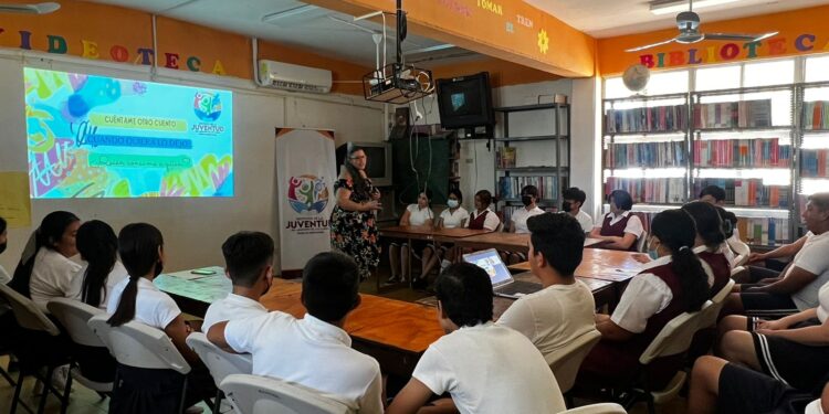 , el Gobierno de Los Cabos a través del Instituto de la Juventud (INJUVE), en colaboración con el Instituto del Deporte (INDEM) y Cinema Vagabundo, estuvieron presentes para impartir la plática “Juventud Sin Drogas”