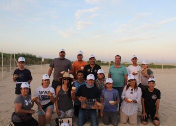 Integrantes del Programa Municipal de Protección a la Tortuga Marina de Los Cabos listos para la temporada de anidación 2023