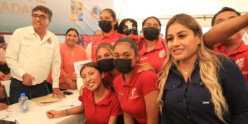 La escolta del CBTIS Nº256 representará a Los Cabos y BCS en el Encuentro Nacional con apoyo del Gobierno con sentido humano