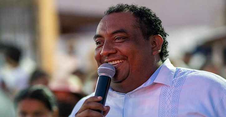 Juan Pérez Cayetano, absuelto por abuso sexual, se prepara para un impactante regreso a la arena política de Baja California Sur.