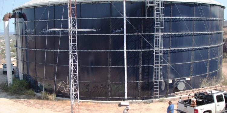 Concluye la reparación del tanque San Ramón por parte de OOMSAPAS La Paz