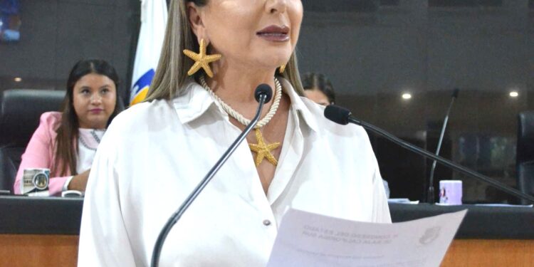 Al no alcanzar votación calificada de dictamen, el Magistrado Rodrigo Serrano resultó&nbsp; reelecto