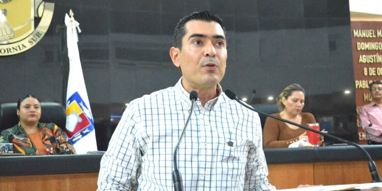 Llama diputado Rigoberto Mares a analizar pormenorizadamente reforma en materia de actas de nacimiento&nbsp;