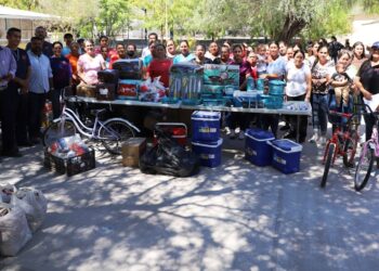 Entrega DIF La Paz 369 apoyos a pobladores de La Soledad