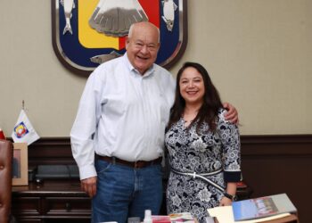 VICTOR CASTRO COSÍO SE REÚNE CON NUEVA TITULAR DE DERECHOS HUMANOS EN BCS