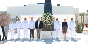 ASISTE VCC A CEREMONIA CONMEMORATIVA POR EL DÍA DE LA MARINA NACIONAL