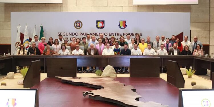 PODERES PÚBLICOS FORTALECEN ALIANZAS POR EL BIENESTAR DE BCS: GOBERNADOR VICTOR CASTRO COSÍO