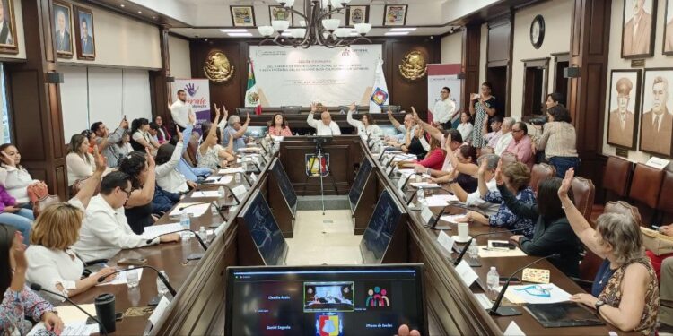 TOMA PROTESTA GOBERNADOR VCC A ASOCIACIONES CIVILES QUE SE INTEGRAN A SIPINNA DE BCS&nbsp;&nbsp;&nbsp;