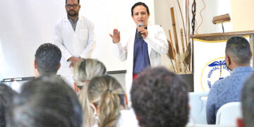 CAPACITAN A PERSONAL MÉDICO Y DE ENFERMERÍA SOBRE OPERATIVIDAD DE LA ESTRATEGIA CÓDIGO INFARTO