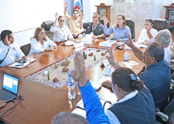 ANUNCIA GOBERNADOR VCC, ENERGÍA ELÉCTRICA PARA SAN JUANICO