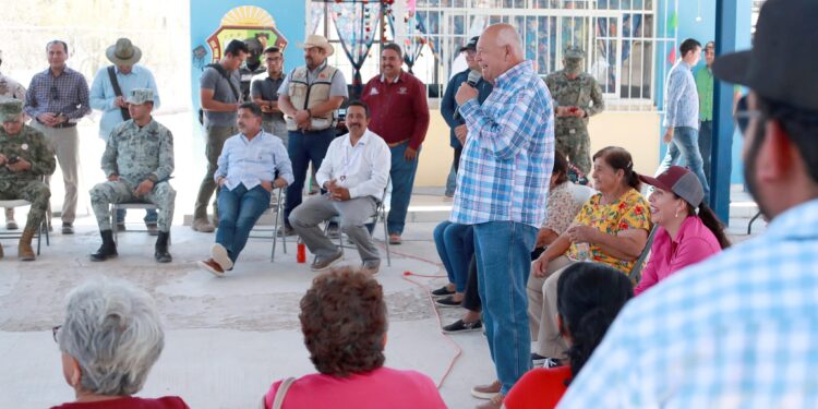 Realiza VCC gira de trabajo por delegación de Los Dolores; supervisa obras y acciones