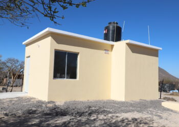 DE LA MANO SEDIF E INVI, SE ENTREGA RECÁMARA CON BAÑO INCLUYENTE EN COLONIA AMPLIACIÓN MÁRQUEZ DE LEÓN