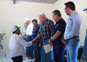 CUMPLE COMPROMISOS GOBIERNO DE BCSCON SECTORES AGRÍCOLA Y GANADERO DE BENITO JUÁREZ Y RAMADITAS