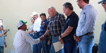 CUMPLE COMPROMISOS GOBIERNO DE BCSCON SECTORES AGRÍCOLA Y GANADERO DE BENITO JUÁREZ Y RAMADITAS