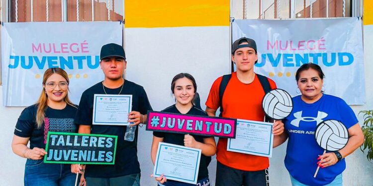 REALIZAN TALLERES RECREATIVOS EN EL MARCO DE LA SEMANA DE LAS Y LOS ESTUDIANTES