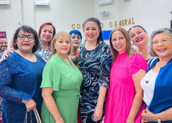 PRESENTA EDITH AGUILAR CONFERENCIA MAGISTRAL SOBRE SU TRAYECTORIA EN LA POLÍTICA Y LA ADMINISTRACIÓN PÚBLICA