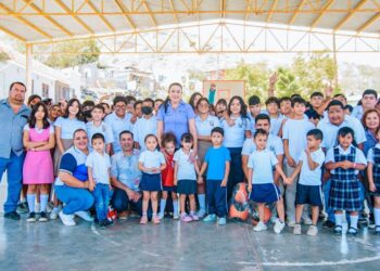 ENTREGA AYUNTAMIENTO OBRA DE PAVIMENTACIÓN EN SANTA ROSALÍA