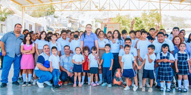 ENTREGA AYUNTAMIENTO OBRA DE PAVIMENTACIÓN EN SANTA ROSALÍA