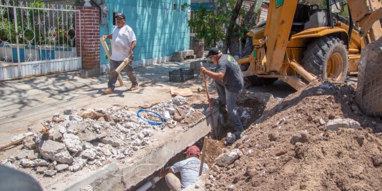 Fueron atendidas 234 fugas del 19 al 25 de junio, por parte del OOMSAPAS La Paz