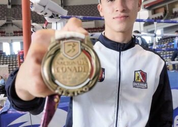 TENDRA EMILIANO REDUCINDO CONCENTRACION EN TIJUANA PARA CONTINENTAL DE BOX