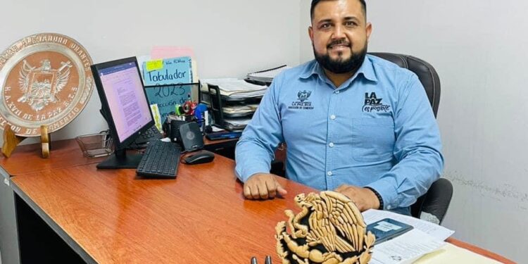 Omar Orantes renuncia a la dirección de Comercio para buscar ser coordinador de la Cuarta Transformación en el Distrito VI