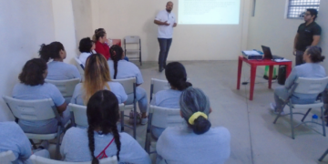 Imparte Ayuntamiento de La Paz cursos de emprendimiento a internas del Cereso