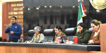 Recibe Congreso iniciativa ciudadana para democratizar a la UABCS