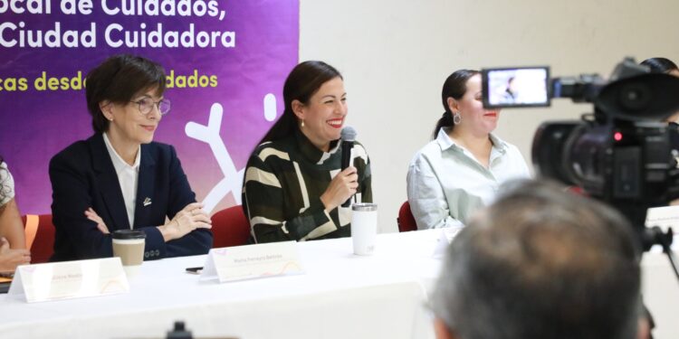 Presentan en La Paz el programa “Encaminados al Sistema Local de Cuidados”