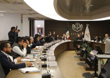 Trabaja Issste en asegurar plantillas completas en unidades médicas