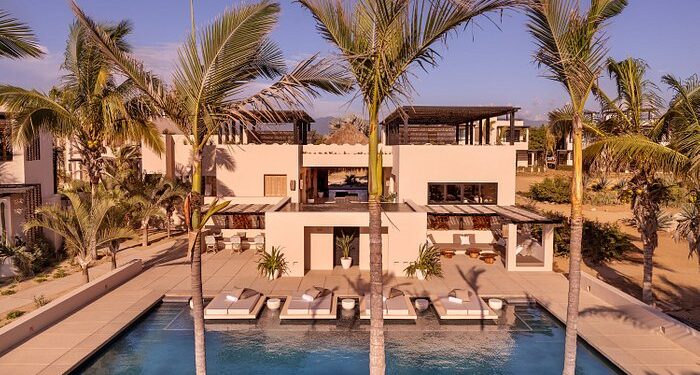 Tragedia en Hotel de Pescadero: Pareja de Extranjeros Pierde la Vida en un Incidente Desgarrador