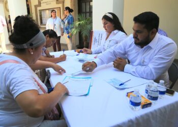 Se hizo entrega de 15 cheques a las personas con discapacidad ganadoras del programa “Emprender Sin Barreras”