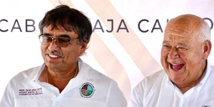 En el marco de la gira de trabajo que llevó a cabo el presidente municipal Oscar Leggs Castro, acompañado del gobernado Víctor Castro Cosío por este municipio, se reunieron con habitantes de la comunidad de Cabo Pulmo