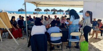 La Coordinación de la Zona Federal Marítimo Terrestre (ZOFEMAT) de Cabo San Lucas, cuenta con el área de Educación Ambiental la cual se encarga de difundir información acerca de como cuidar las playas,
