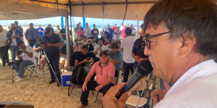 Con la finalidad de preservar la playa, así como un tener un desarrollo justo y equilibrado, acordaron de manera conjunta autoridades estatales y municipales llevar a cabo mesas de trabajo