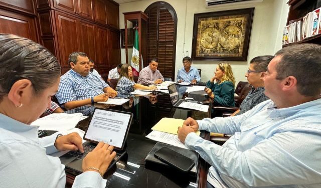 El alcalde Oscar Leggs Castro tuvo a bien presidir la 1era reunión extraordinaria del Comité Técnico del Fideicomiso del Cobro del Derecho al Saneamiento Ambiental