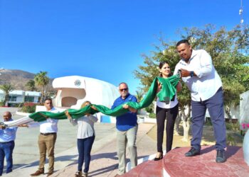 Este lunes en el marco del 01 de julio Día del Ingeniero se llevó a cabo la ceremonia cívica en la plaza pública León Cota Collins de Cabo San Lucas