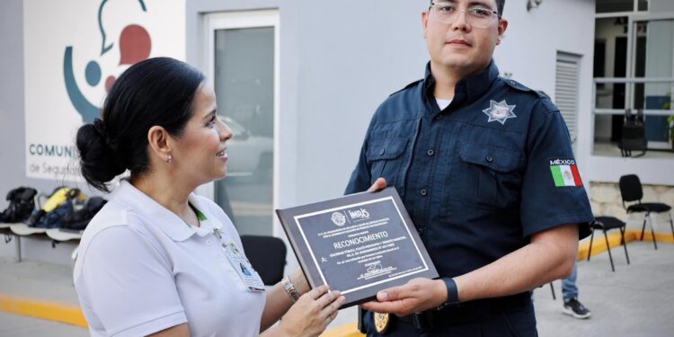 Luego de 4 sesiones teóricas y prácticas que constaron de pláticas de sensibilización y actividades en las que 70 elementos policiacos, finalizó la iniciativa que tuvo como objetivo fomentar la inclusión y a ser más receptivos hacia la sociedad a la cual sirven.