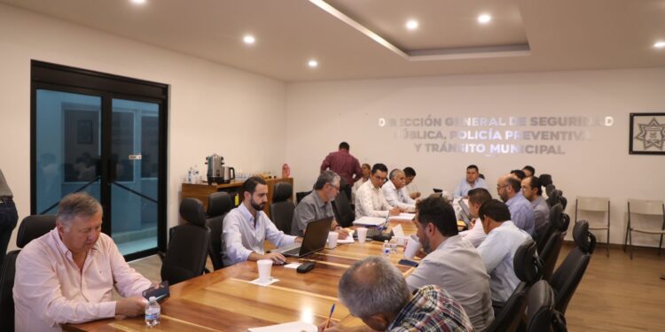 Activación del tanque 5 mil que se encuentra en la cumbre del desarrollo El Tezal