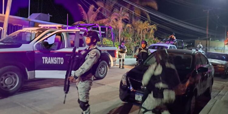 Elementos de la Dirección General de Seguridad Pública Policía Preventiva y Tránsito Municipal  desplegaron diversos operativos en las localidades de San José del Cabo, delegaciones de Cabo San Lucas, Miraflores, Santiago y La Ribera.