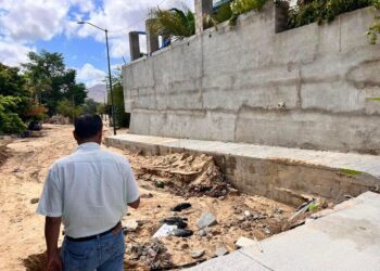 Se realizó recorridos por las diversas calles de la ciudad con la finalidad de rehabilitar las avenidas y retirar la basura acumulada tras el arrastre del agua.